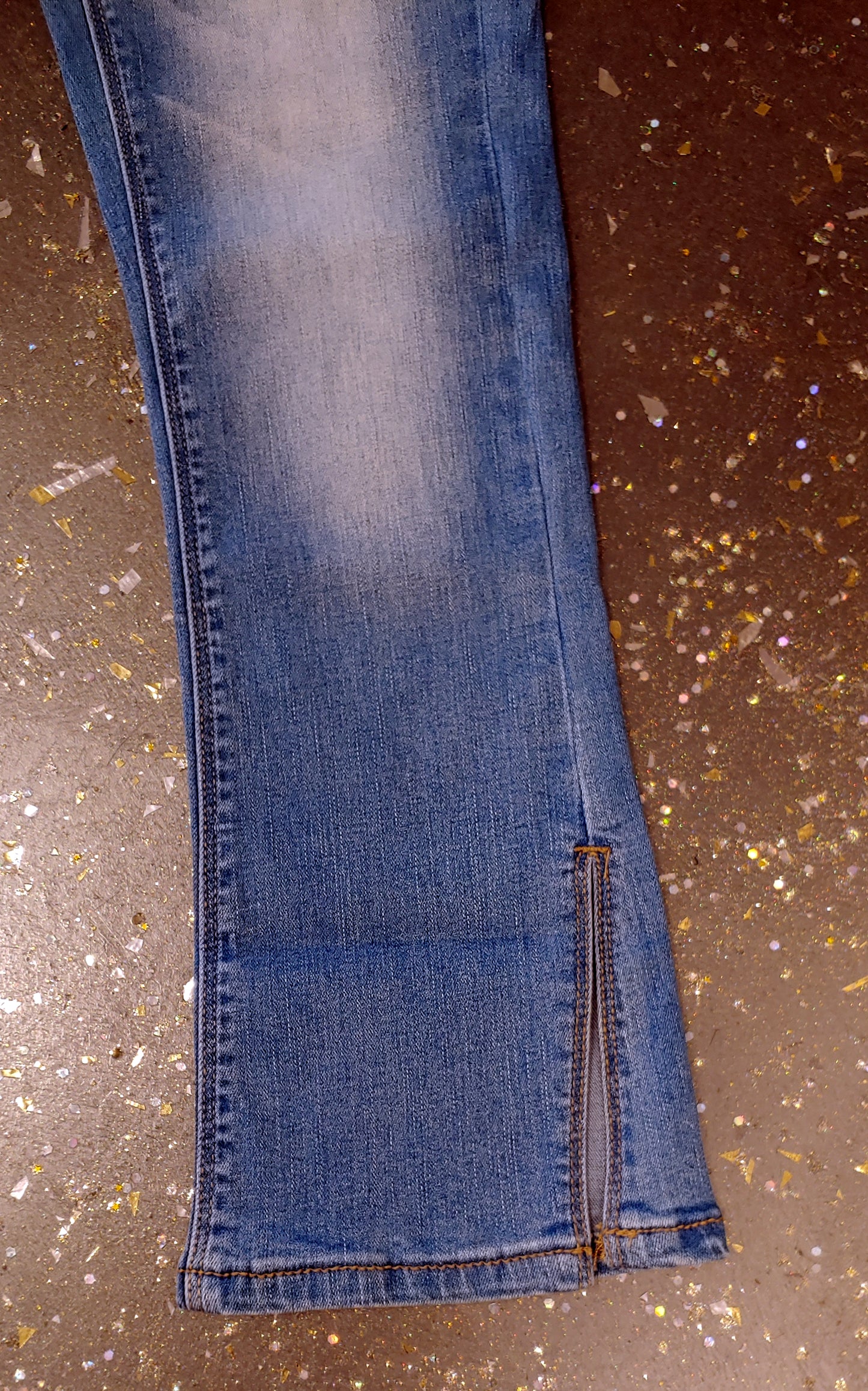 DENIM FLARE JEAN