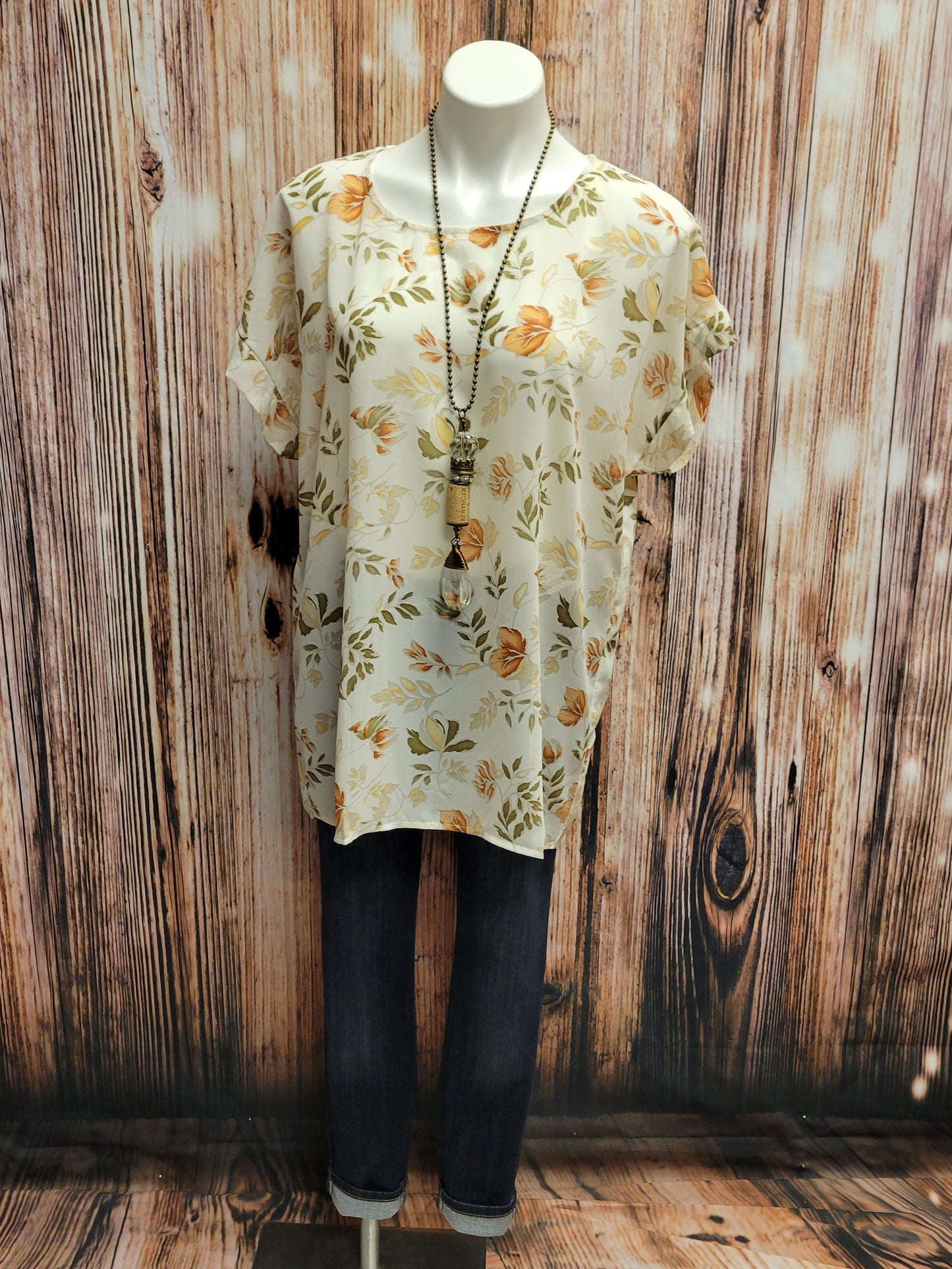 FLORAL PRINT ROUND NK TOP