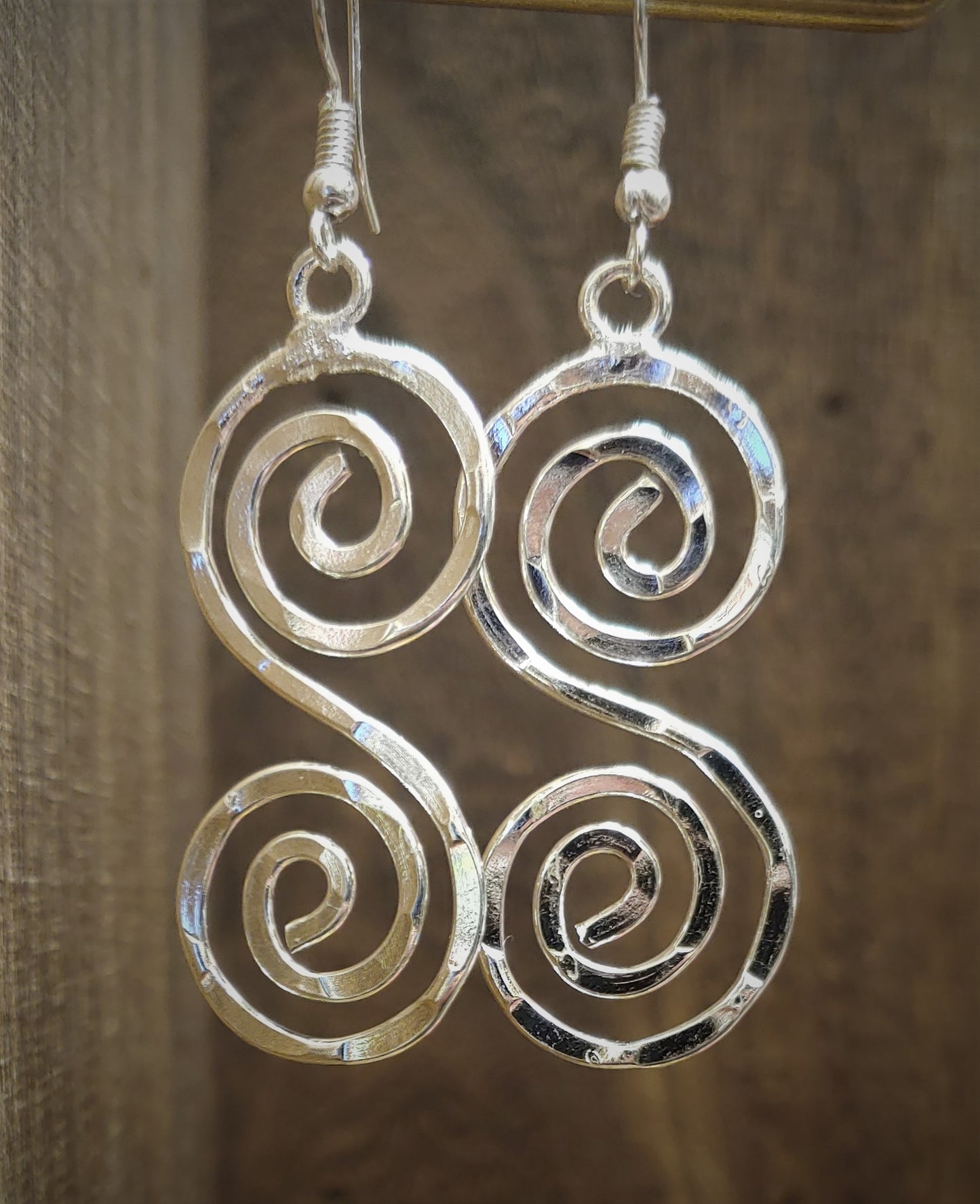 SILVER-PLATED SWIRL